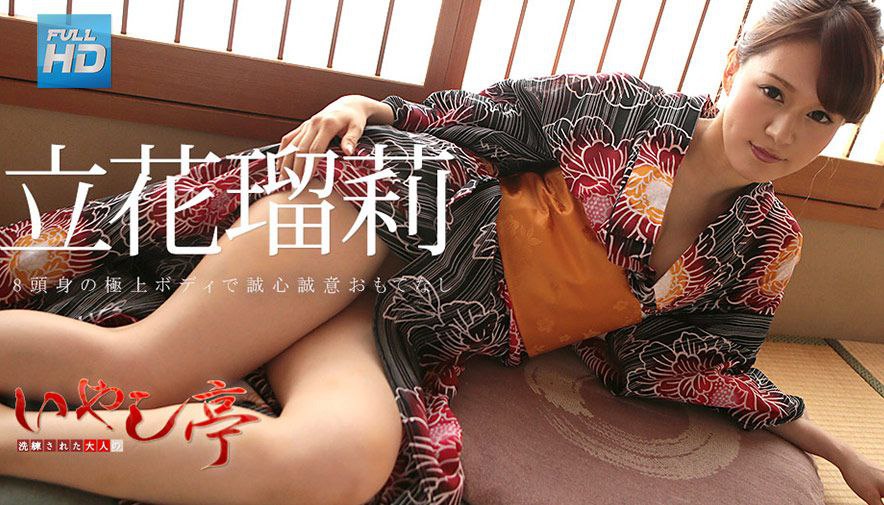 2022.6.10，【不知天地为何物】，极品美少妇，车内与男友边走边调情，后排车震
